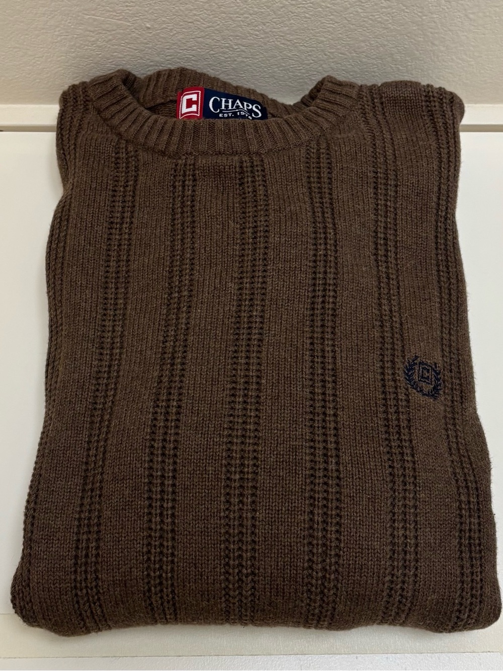Chaps Men’s Brown Ribbed Crewneck Pullover